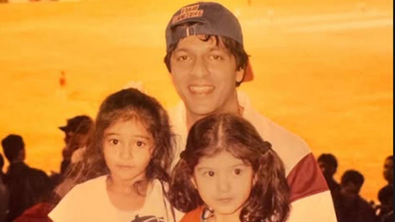 Ananya Panday posts childhood picture with her 'buddies'