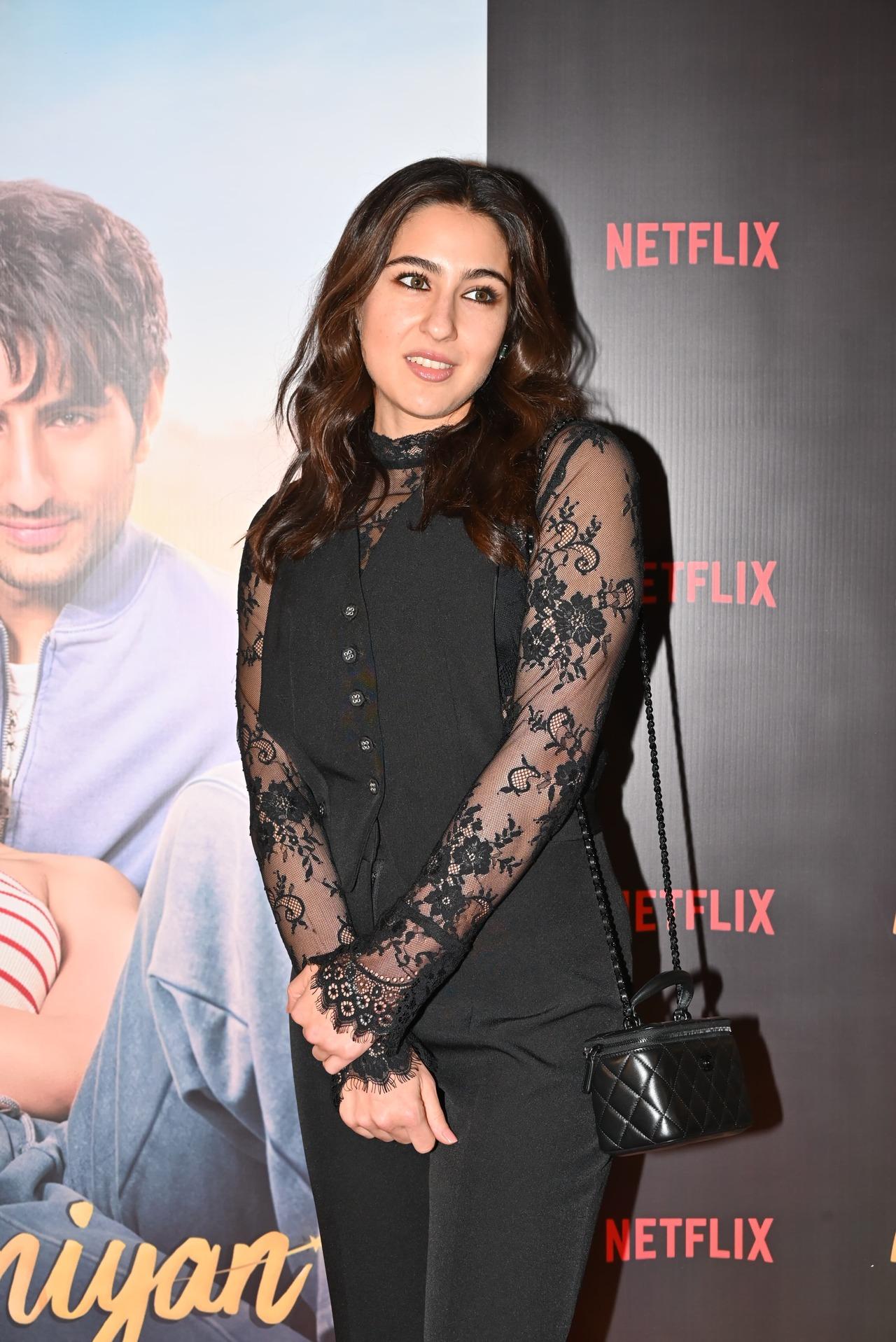 Ibrahim's sister and actor Sara Ali Khan weaved magic in a black outfit.