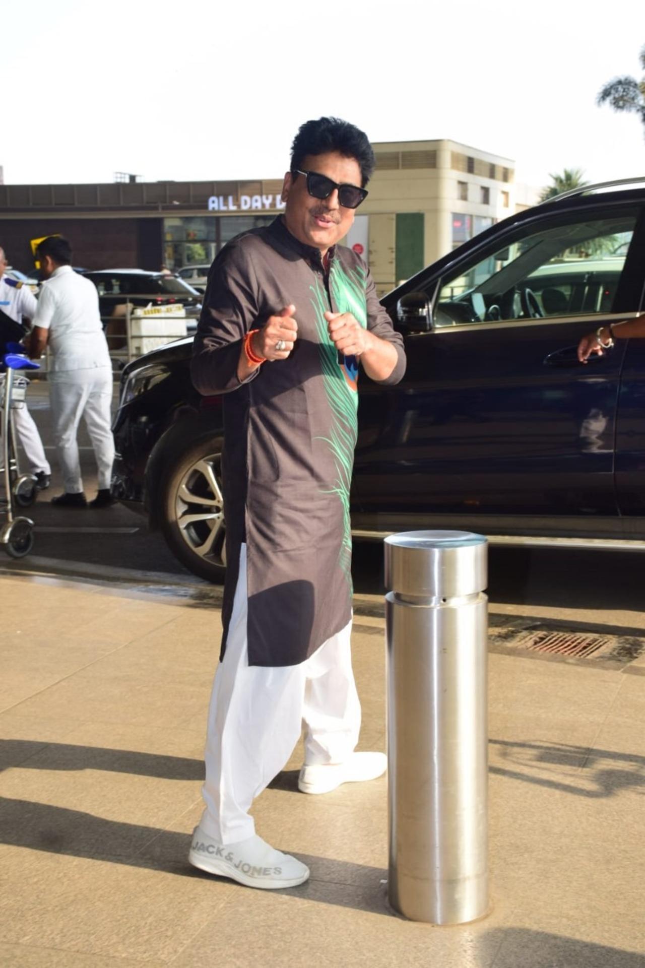 Taarak Mehta fame Shailesh Lodha was also spotted at the airport. 