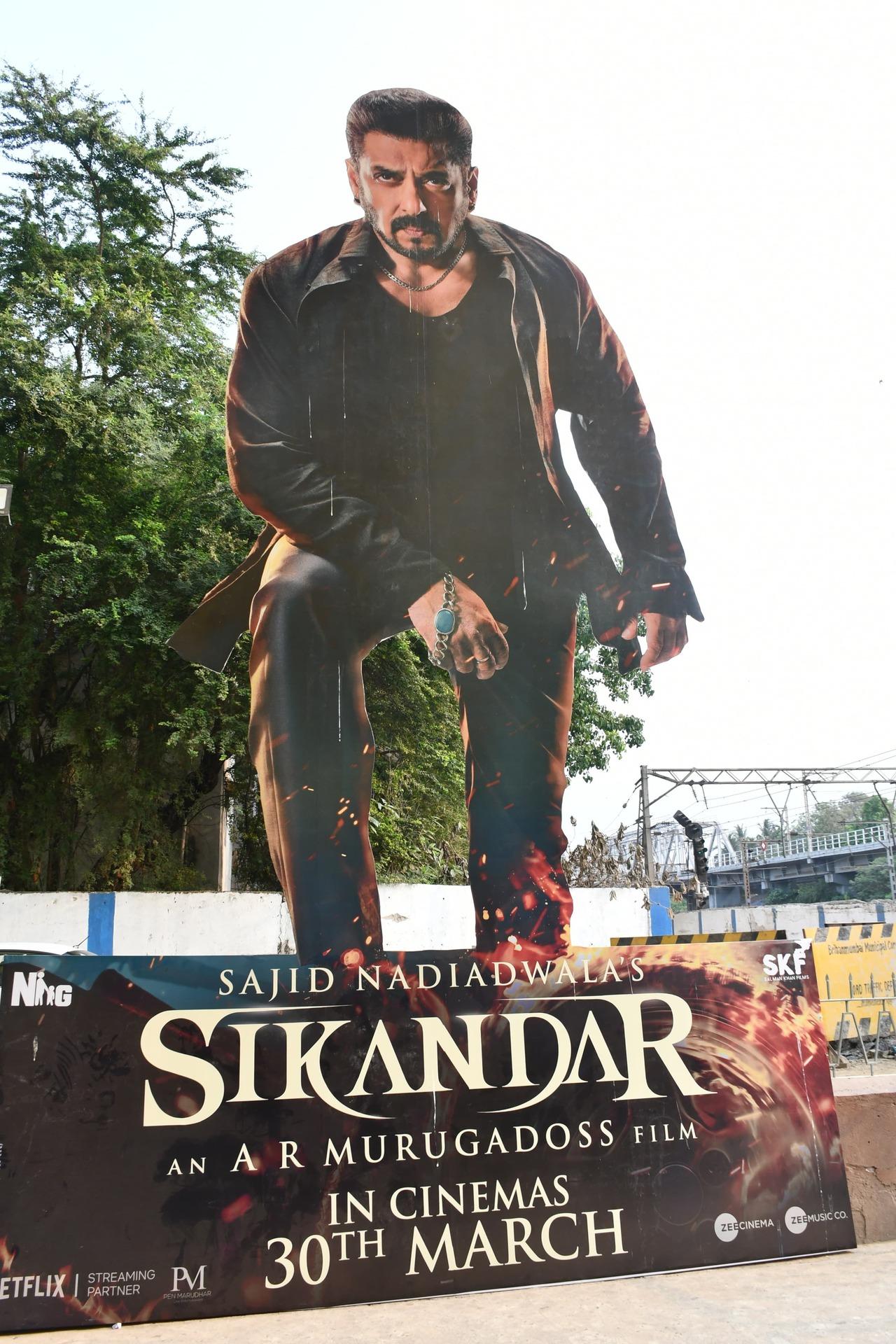 A massive poster of Salman Khan was installed at a Mumbai theatre to celebrate the release of Sikandar