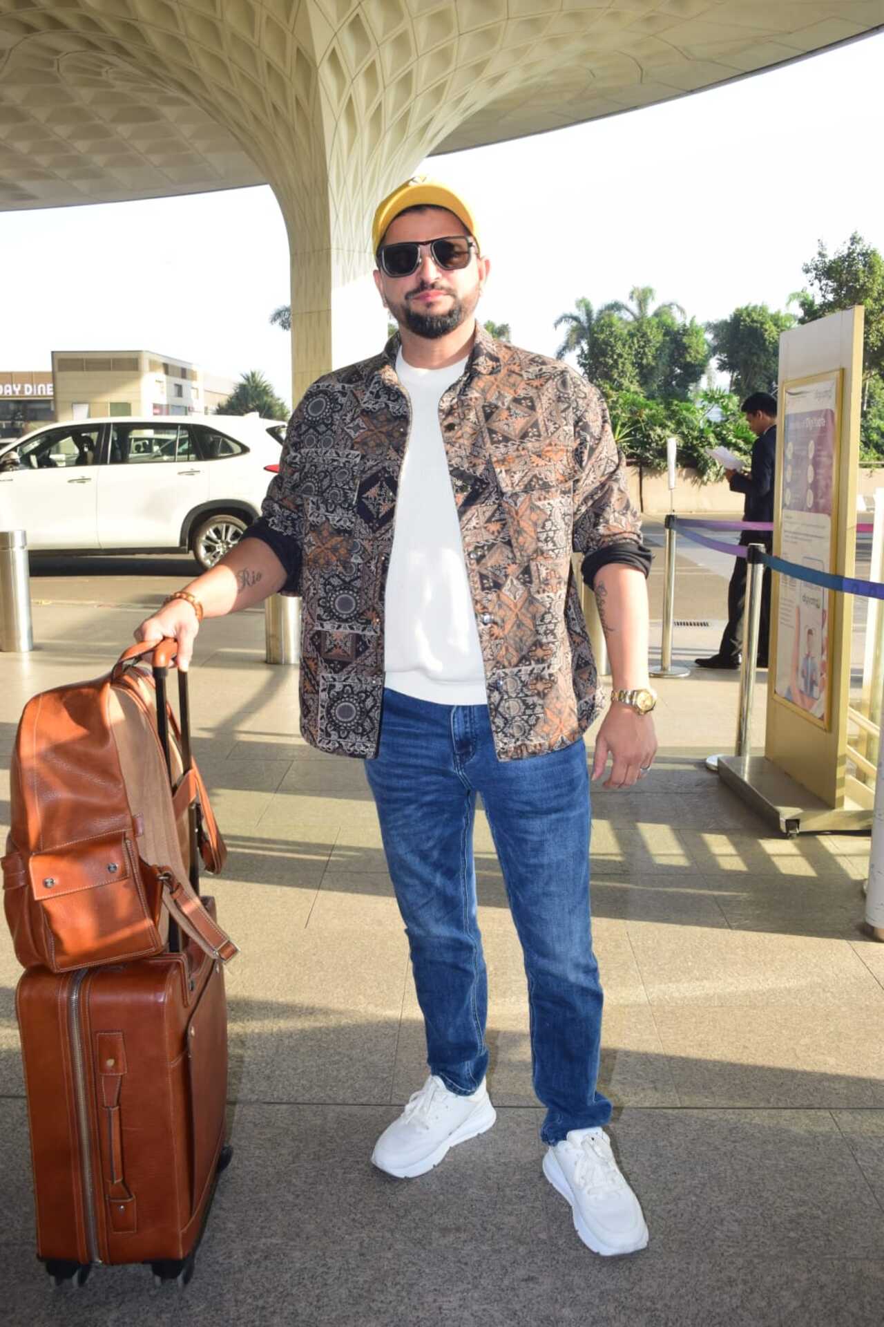 Cricketer Suresh Raina was papped at Mumbai airport on Monday morning