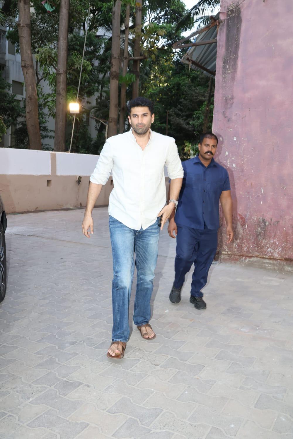 Aditya Roy Kapur was also among the many actors who reached the prayer meet of Deb Mukerji