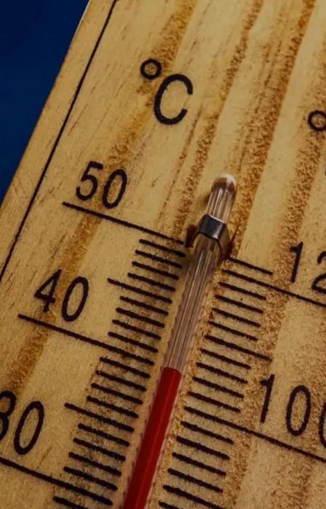 5 essential fashion tips to beat the heat