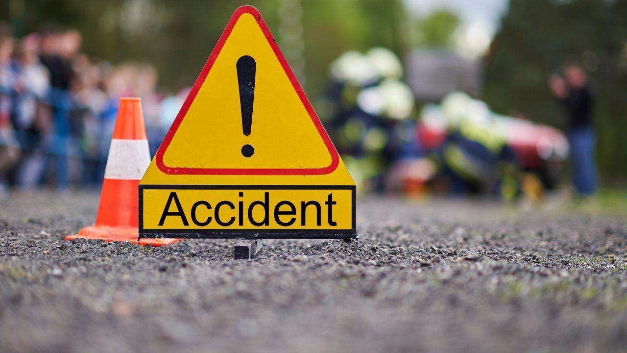 UP: Two dead, ten injured as car hits divider, collides with another vehicle