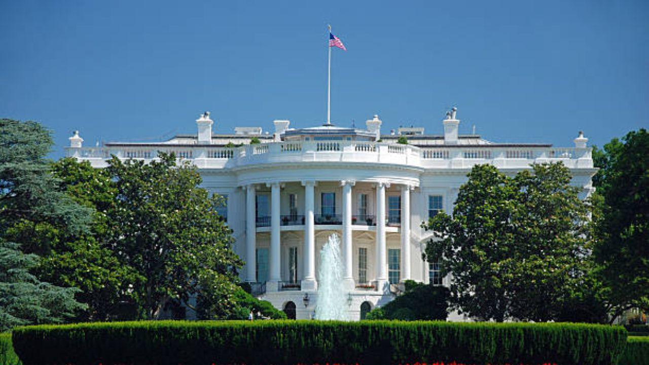 Armed man shot by Secret Service near White House while Trump out of town