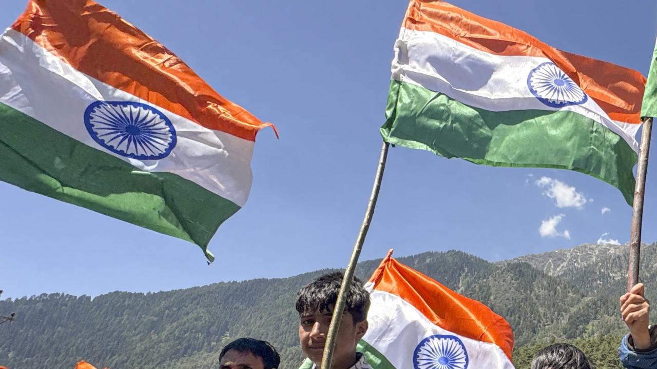 The rally saw participants waving the national flag and chanting slogans like Jai Hind, Vande Mataram