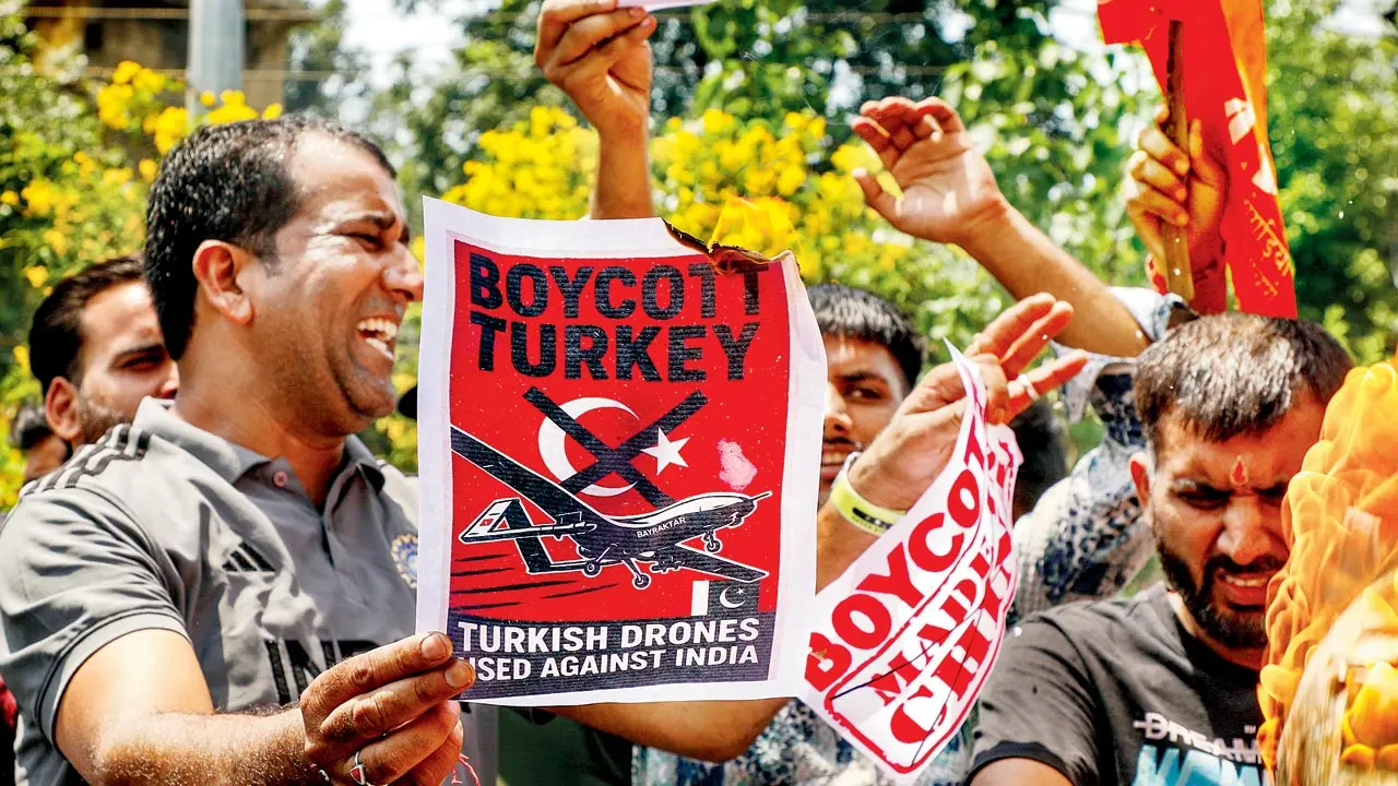 Traders, varsities boycott Turkiye over support to Pakistan