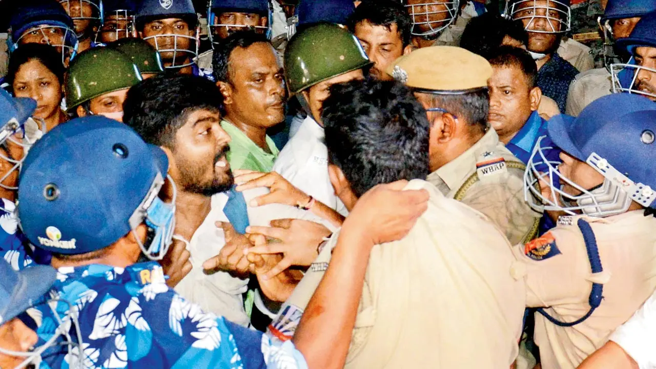 Protesting teachers, police clash outside West Bengal Education Department HQ