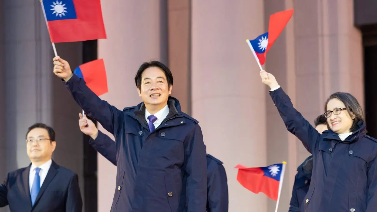 China should review its Taiwan policy, says President William