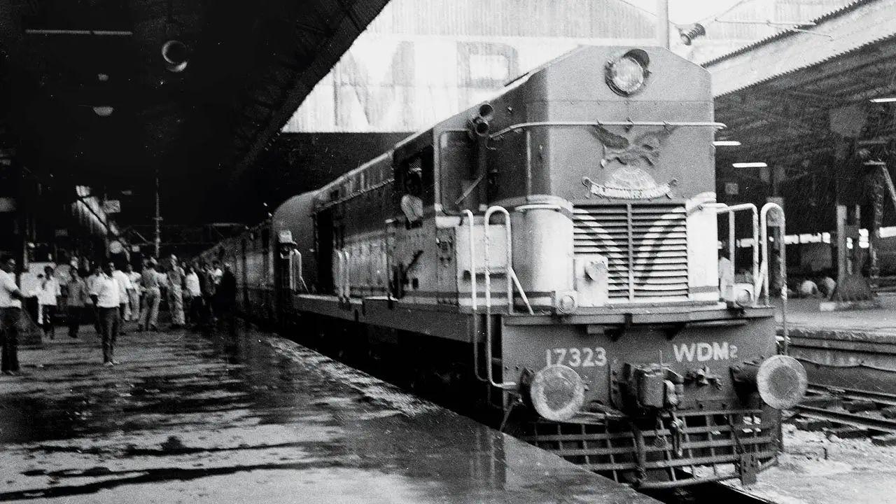 Bid to derail 2 trains, including Rajdhani, foiled in UP's Hardoi: Police