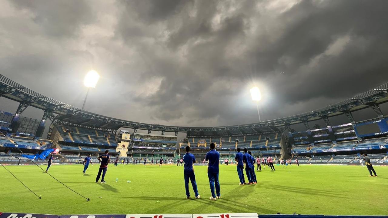 MI vs DC: Will rain hand Mumbai Indians an unfair advantage over Delhi Capitals?