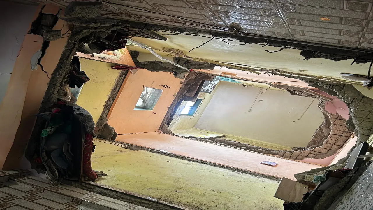 Kalyan roof collapse: Toddler, 78-year-old among victims; toll rises to six