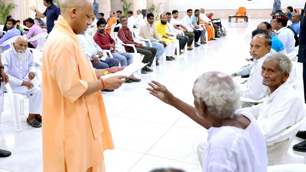 The Chief Minister heard the grievances and demands of the people who had gathered to meet him