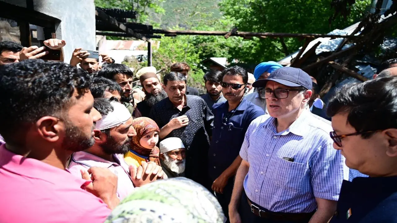 India-Pakistan Tensions LIVE Updates:  J-K CM promises help to rebuild houses