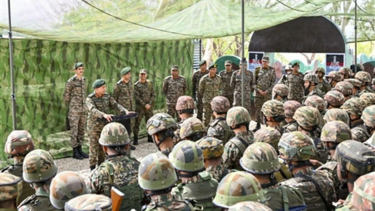 IN PHOTOS: Army chief General Upendra Dwivedi reviews border readiness 