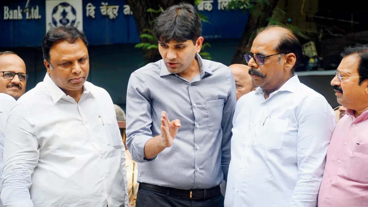 Mumbai BJP President says, must penalise contractors who failed citizens