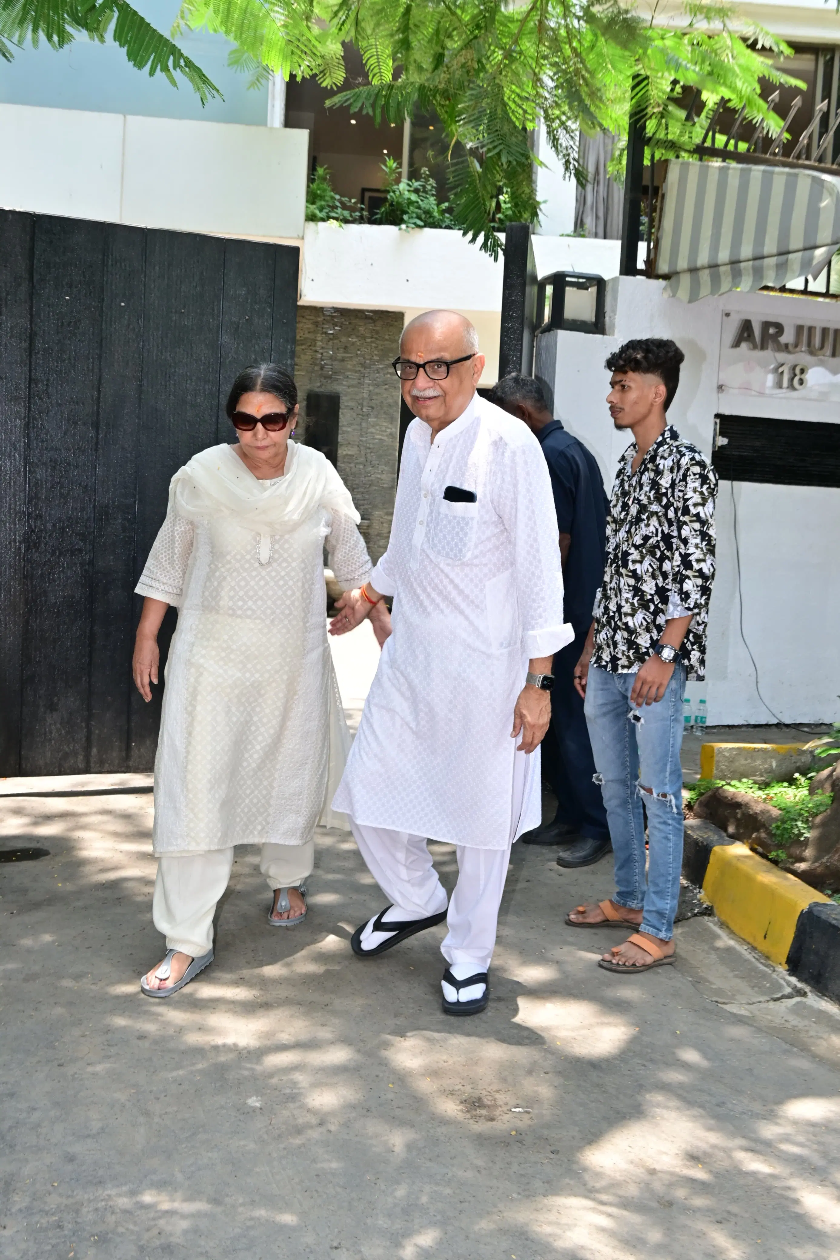 Javed Akhtar was accompanied by his wife and veteran actress Shabana Azmi, who also attended the prayer meet held in remembrance of Anil Kapoor’s late mother
