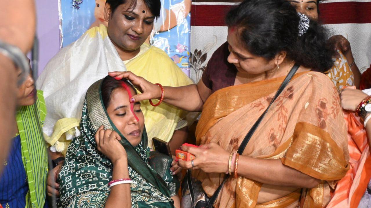 Rajani, wife of BSF Constable Purnam Kumar Shaw, during celebration after her husband's release from Pakistan's custody