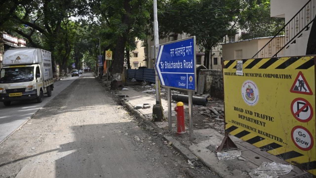 Work was ongoing on Sir Bhalchandra Road in Dadar area on May 31