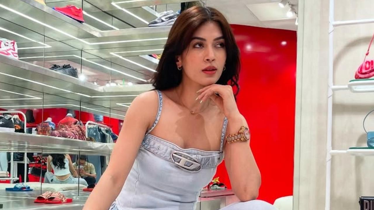 Bigg Boss 11 fame Bandgee Kallra revealed her house was burgled, with a large sum of cash and security camera stolen just days after her sister’s wedding. Read full story here