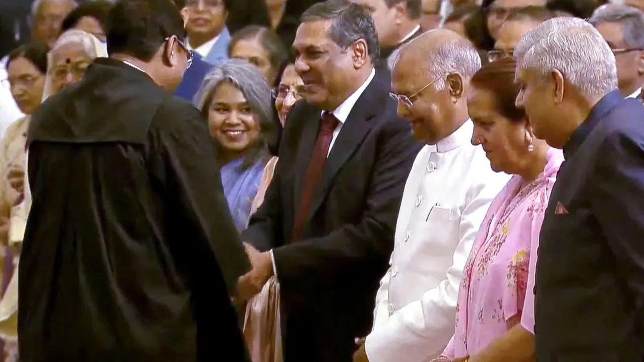 Justice Bhushan Ramkrishna Gavai takes oath as 52nd Chief Justice of India