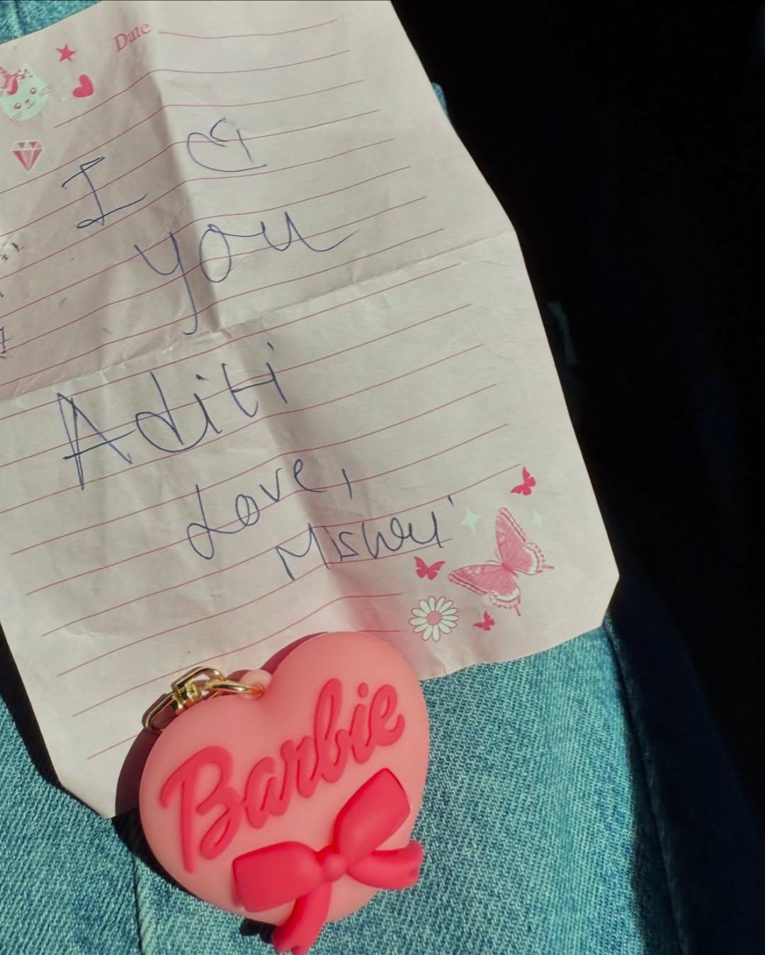 Aditi has fans who adore her deeply. The Heeramandi actress shared a photo featuring a sweet note from one of her fans that read, “I love you Aditi. Love, Mishri.”