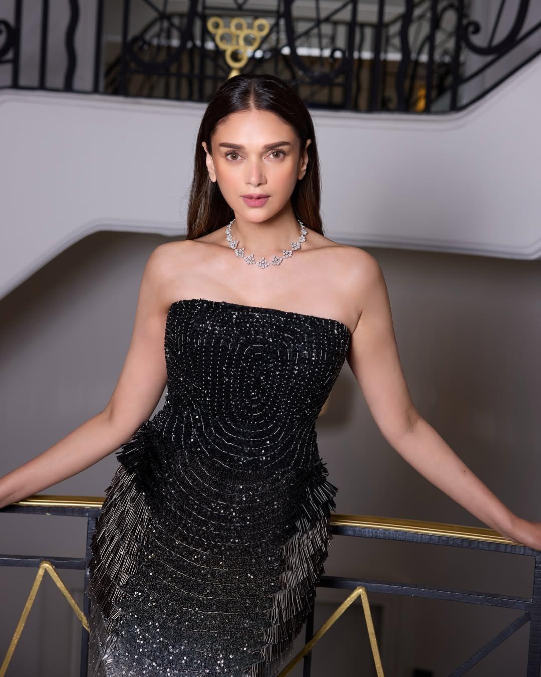 The dazzling outfit was perfect for a glamorous night celebrating cinema and fashion. But despite the sparkle of her ensemble, it was her stunning diamond neckpiece that truly stole the spotlight
