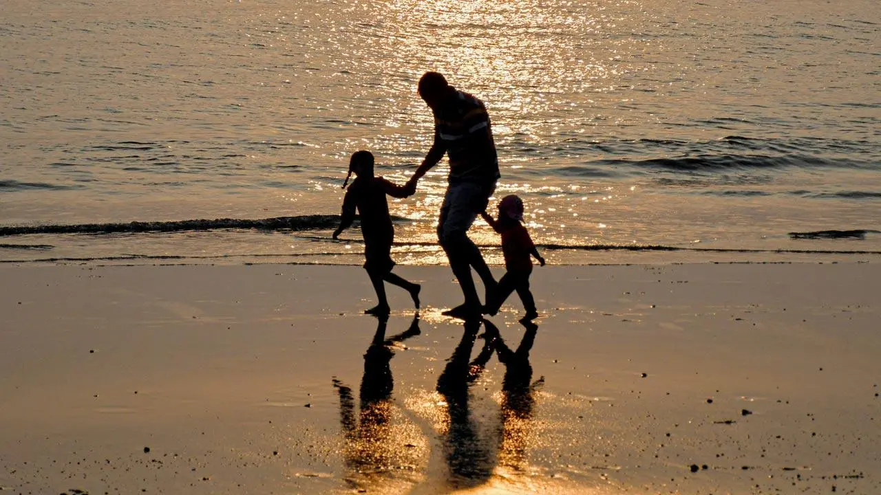 Head to these places in Mumbai to enjoy the sea breeze