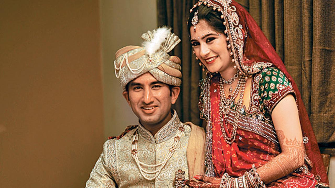 When Cheteshwar Pujara's wife Puja bats for the cricketer