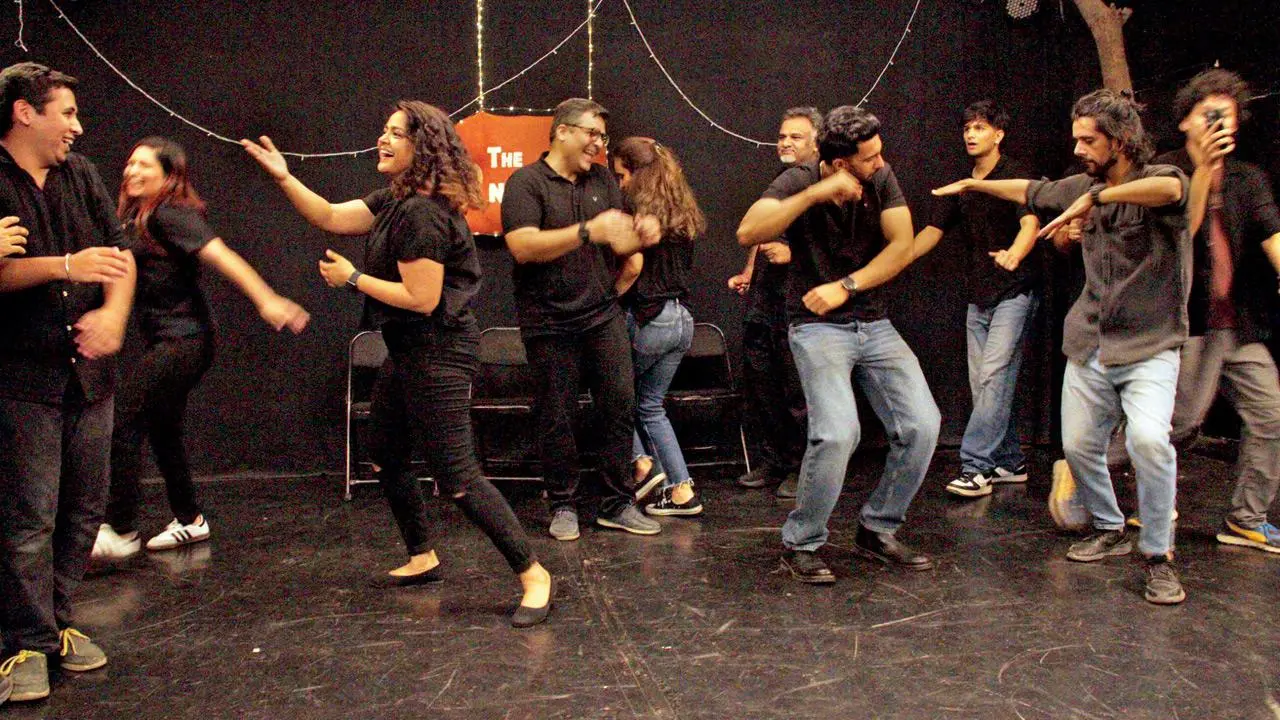It's 'girls vs boys' at this improv comedy event in Mumbai