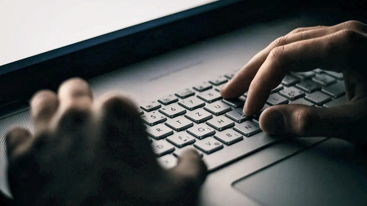 Mumbai LIVE: Andheri teacher loses Rs 49 lakh to cyber fraud