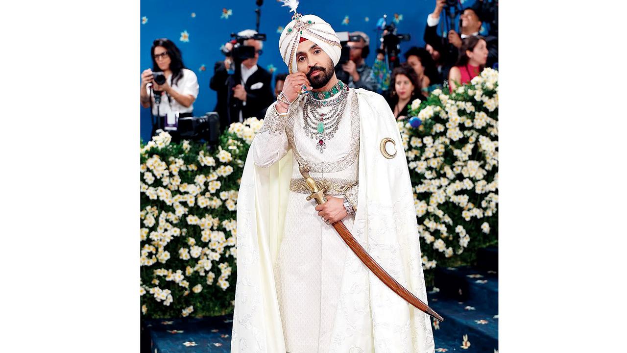 Diljit Dosanjh uses similar coloured metals elevate his style