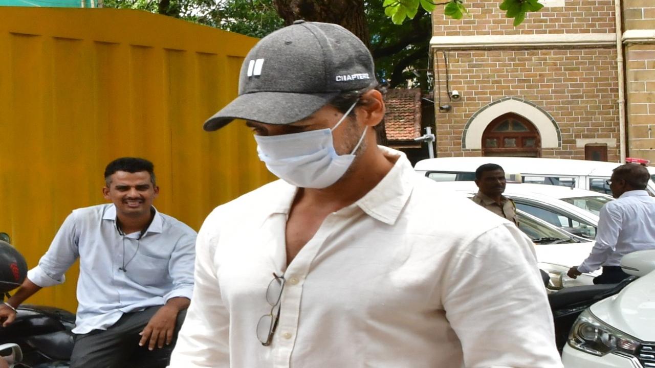 Mithi river desilting scam: Police question Bollywood actor Dino Morea again
