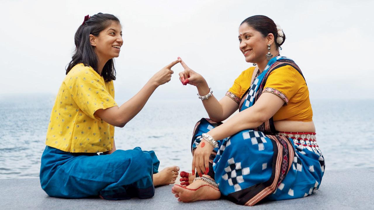 Dipna Daryanani and Devpriya Bihani in performance. Pic Courtesy/Kinnari Gandhi