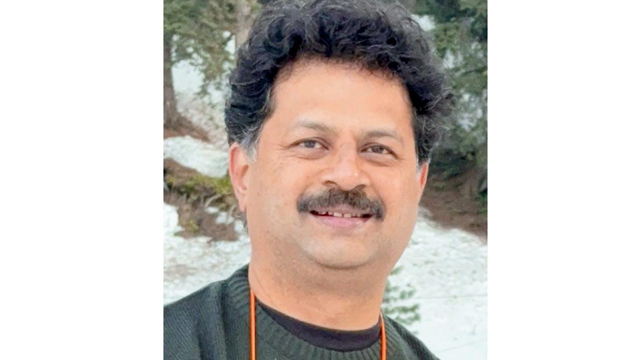 Dr Sundeep Mestri
