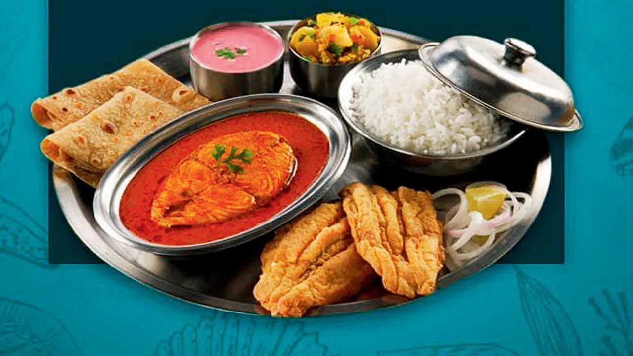 Seafood bonanzaThis city-favourite haunt is famous for its delish coastal fare. From crispy bombil fry and spicy crab dishes, to stuffed pomfret and flavourful prawn curries, one only needs to have the appetite and the heart to indulge in classic Maharashtrian flavours.
AT Gajalee, Multiple locations (Vile Parle, Andheri East)CALL 2226166470 (Vile Parle outlet)