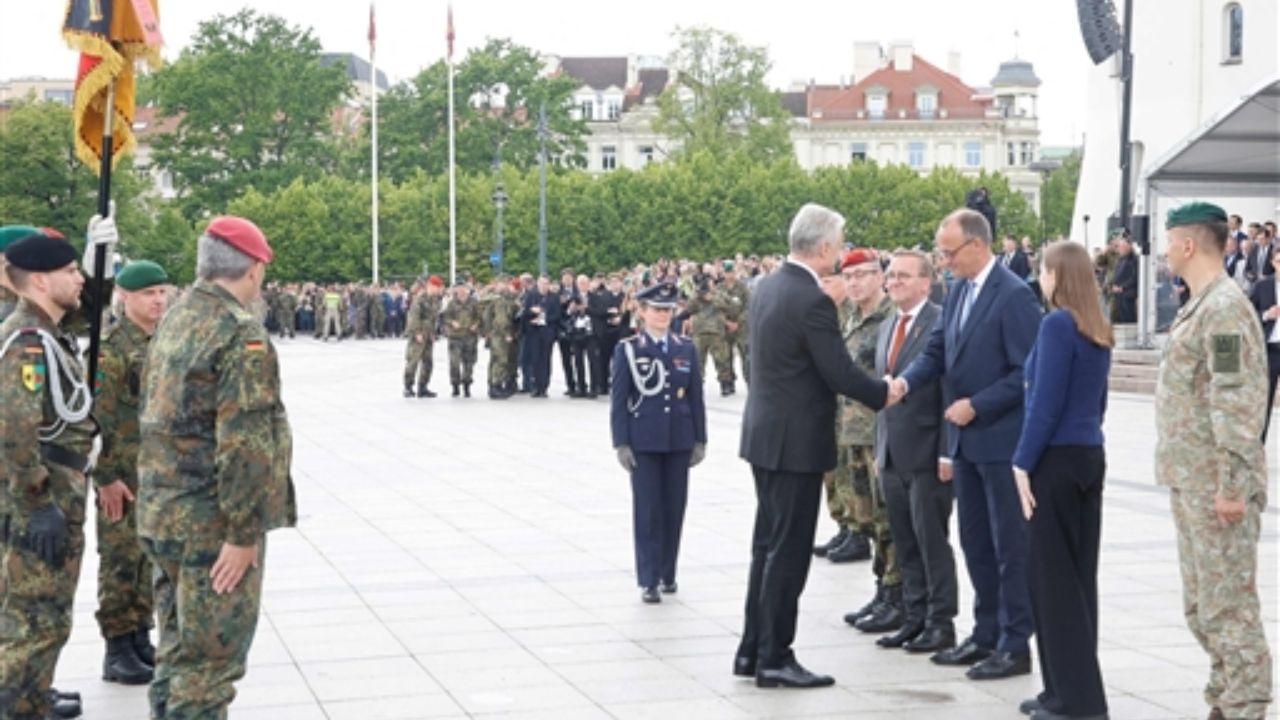 Following the formal inauguration of Germany’s 45 Armoured Brigade in Vilnius on Thursday, the unit is expected to reach its full strength of about 5,000 troops by the end of 2027, with deployments at Rukla and Rudninkai