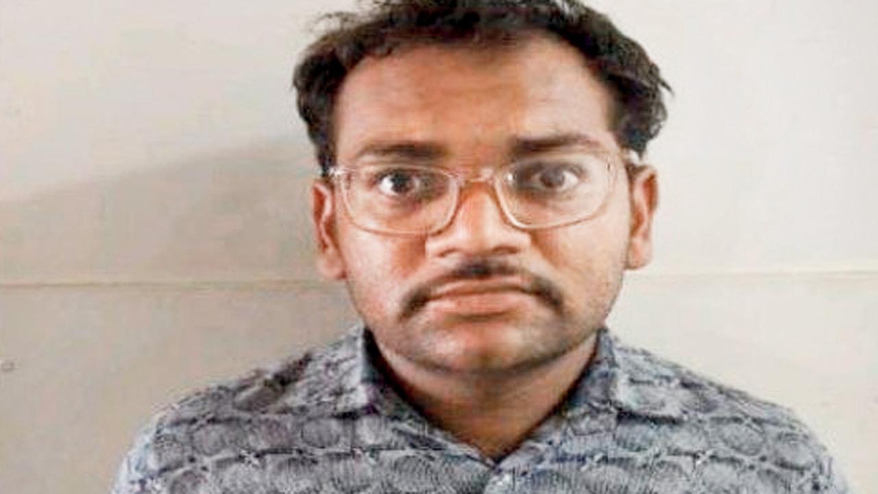 Gujarat ATS arrests health worker for spying, sharing BSF and Navy info