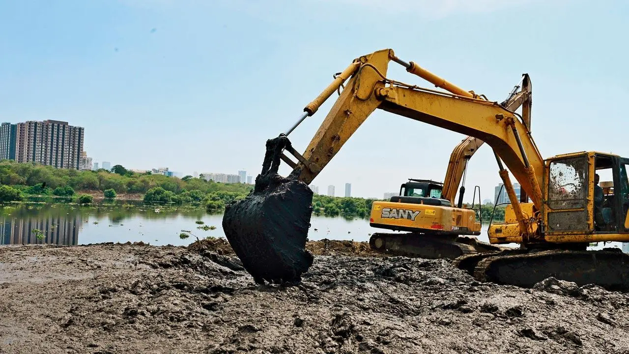 Mumbai: Halfway through May, but Mithi river cleanup far from goal