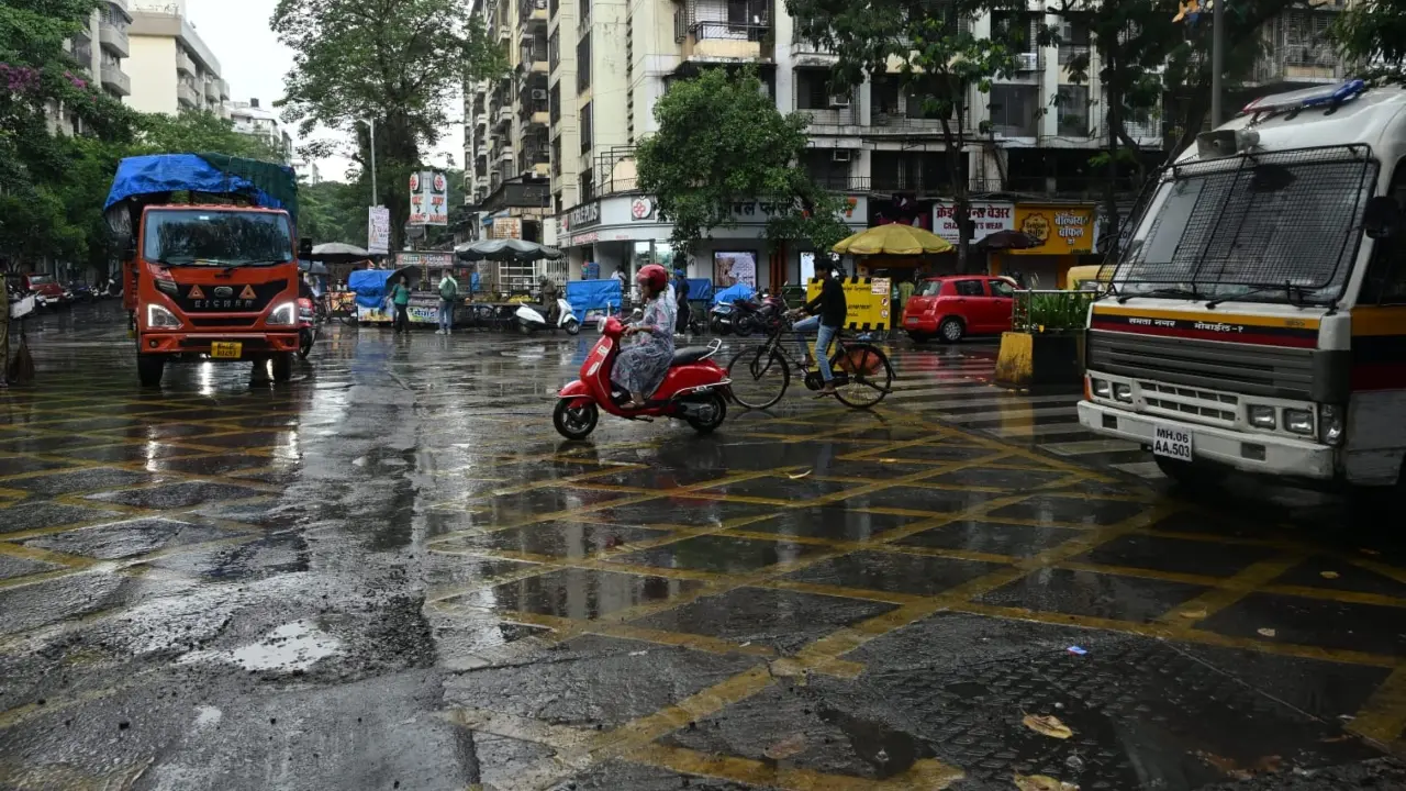 On May 13, the Central Pollution Control Board’s SAMEER app reported in its latest Mumbai weather updates that the city’s air quality remained in the 'good' category, with an Air Quality Index (AQI) of 52 at 10:05 AM.