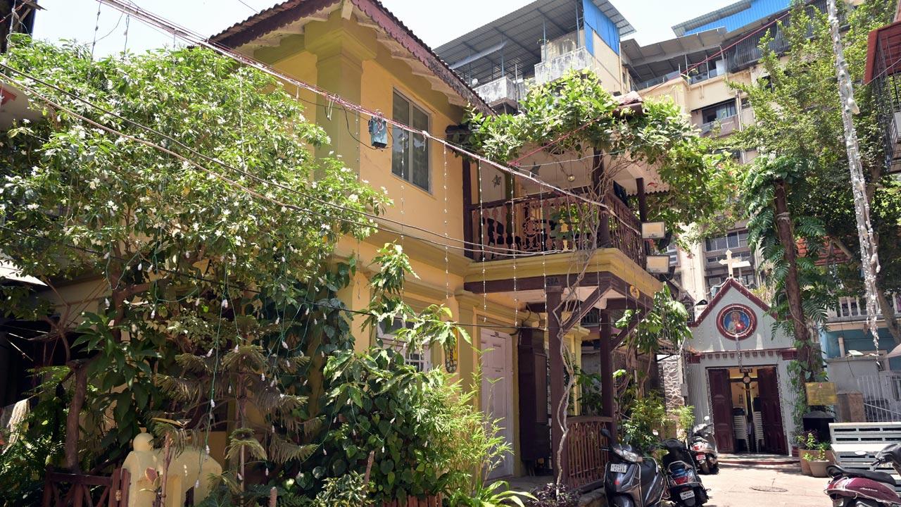 A view of Mi Casa with the Oratory in the background 