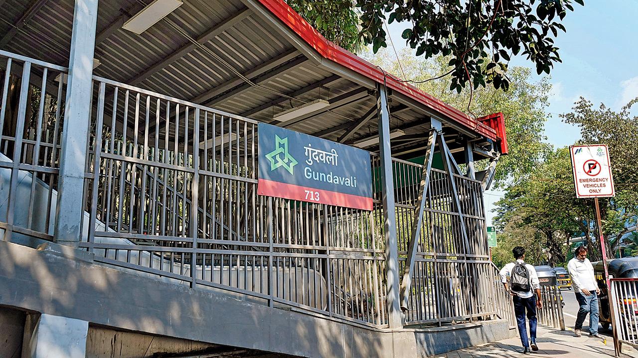 Gundavli Metro station (Red Line 7) to BKC stretch lacks seamless connectivity. PIC/DWEEP BANE
