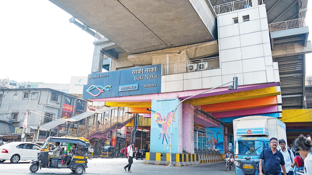 Last-mile issues persist at Sakinaka Metro station (Metro 1) despite high footfall. PIC/DWEEP BANE