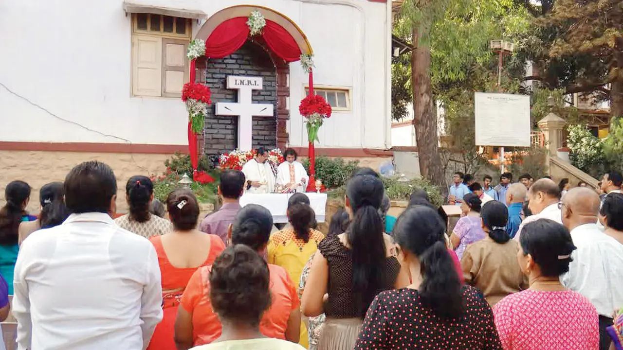 A moment from the religious service. Pic courtesy/East Indian Community of Kurla
