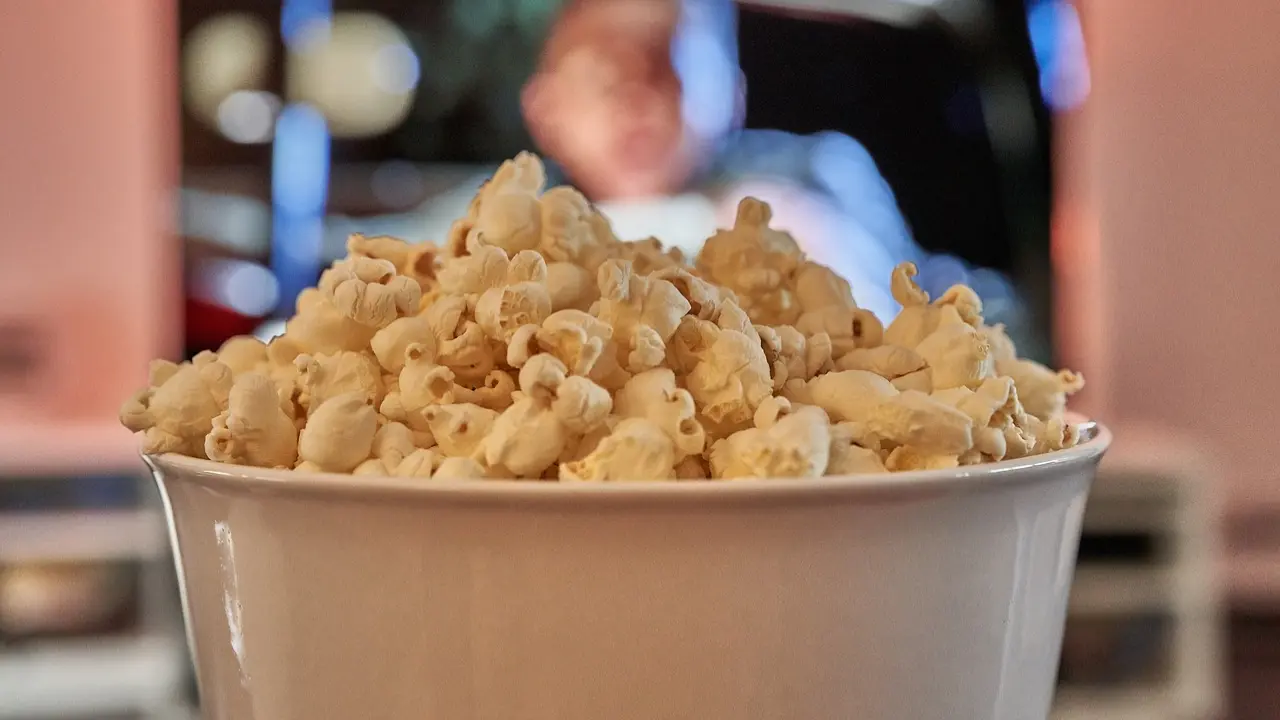 Watch a movie One of the easiest gifts for your mother is going for a movie together or simply watching it at home with her. While that may seem like a very regular option, it will help her unwind and let you both enjoy some time to bond together