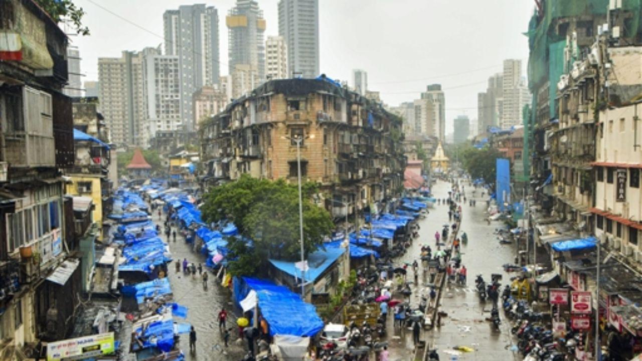 The early arrival of the southwest monsoon and intense rainfall in a short span led to the inundation of low-lying areas in Mumbai, disrupting roads in the city. Areas in South Mumbai saw particularly heavy rainfall, with Nariman Point receiving 252 mm in 12 hours, the BMC headquarters recording 216 mm, and the Colaba pumping station logging 207 mm