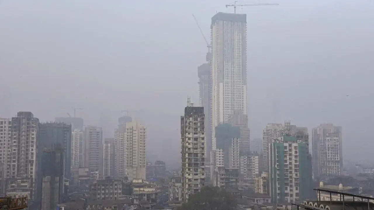 Mumbai weather updates: IMD predicts cloudy sky with possibility of light rain