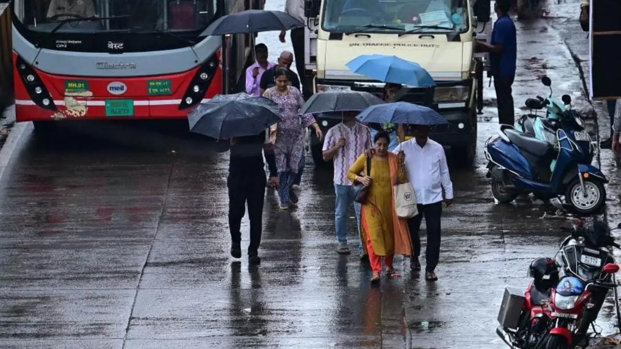 Mumbai Rains LIVE Updates: Heavy rainfall lashes parts of the city
