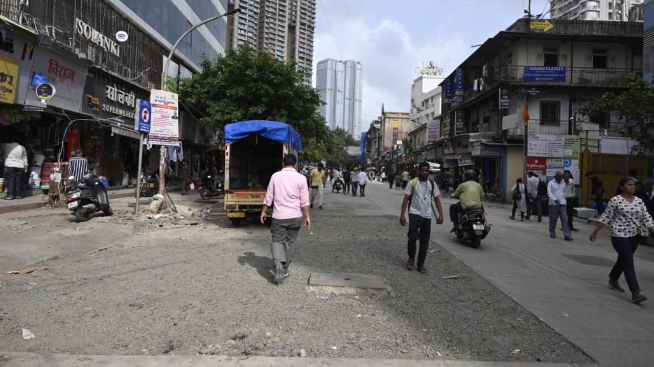The cement concrete roadwork on M.M.G.S. Road in Naigaon area of Dadar (East) looked incomplete as of May 31