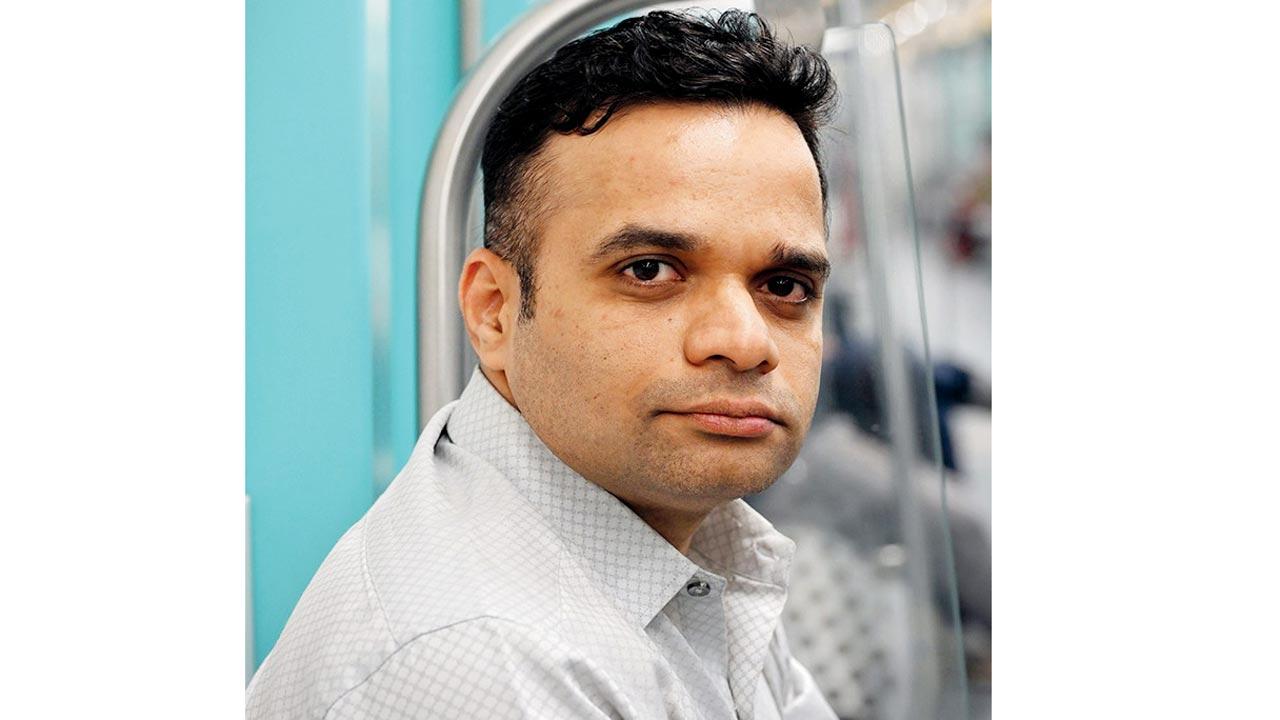Pankaj Karadikar, commuter